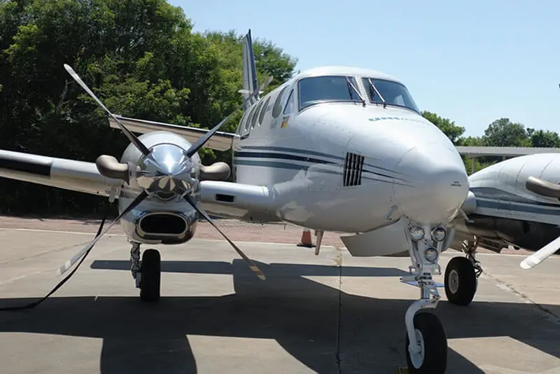 Beechcraft King Air C90A PR-WNF operated by Uniair Taxi Aereo photo 3