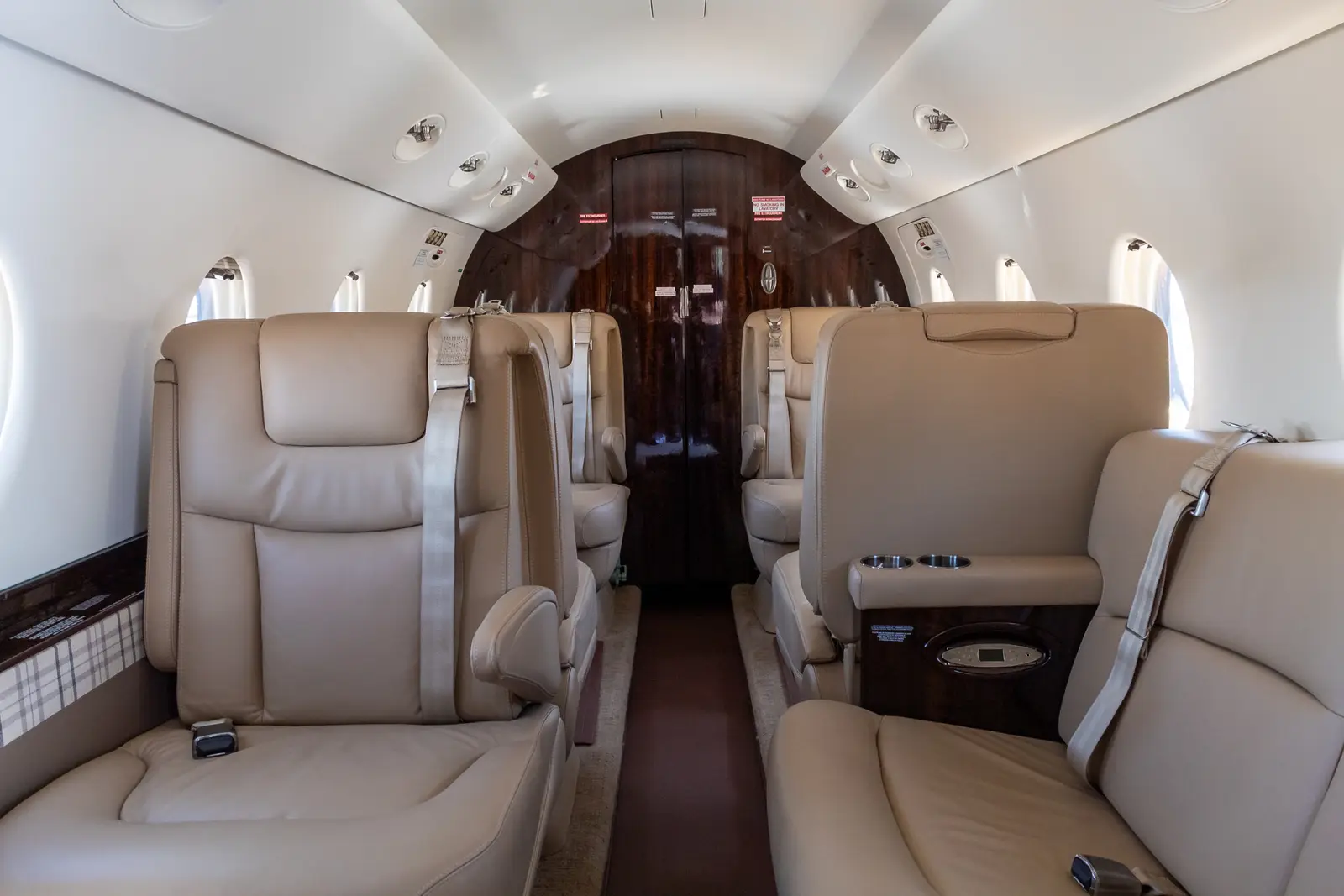 Gulfstream G150 PS-TPI operated by Taxi Aereo Piracicaba photo 3