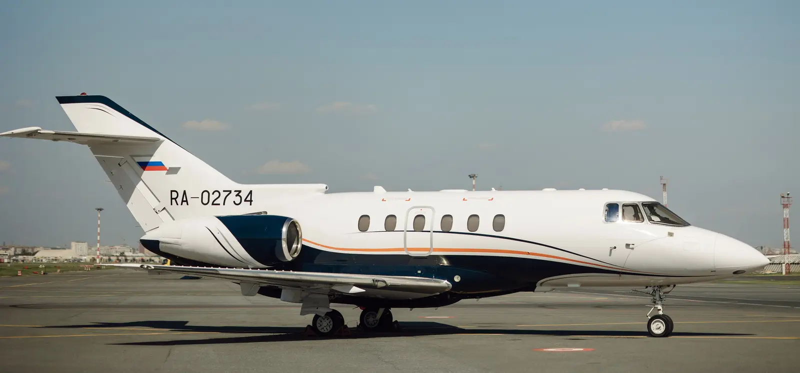 Beechcraft Hawker 800XP RA-02734 operated by Weltall-avia Airlines, exterior