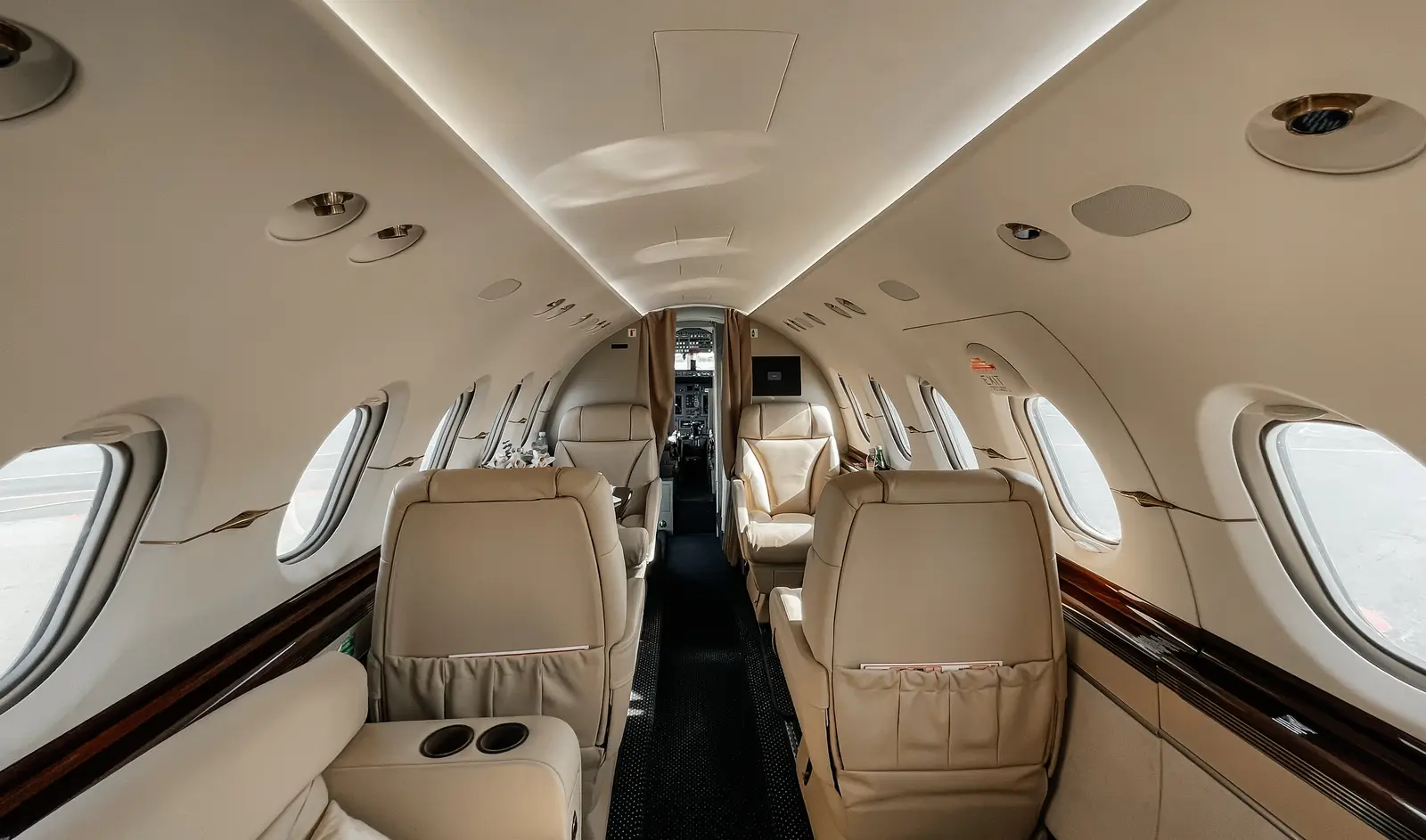 Beechcraft Hawker 800XP RA-02734 operated by Weltall-avia Airlines photo 6
