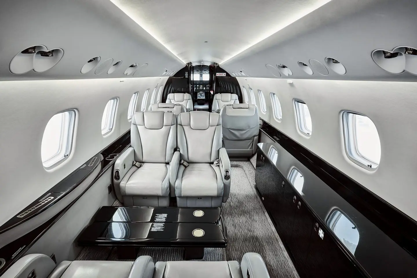 Embraer Legacy 650 RA-02736 operated by SkyLight Airline photo 5