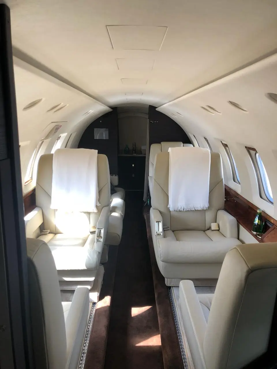 Beechcraft Hawker 800B RA-02772 operated by Air Express photo 2