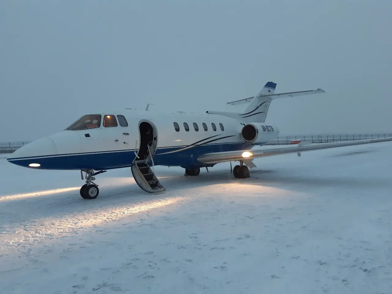 Beechcraft Hawker 800B RA-02776 operated by Air Express, exterior