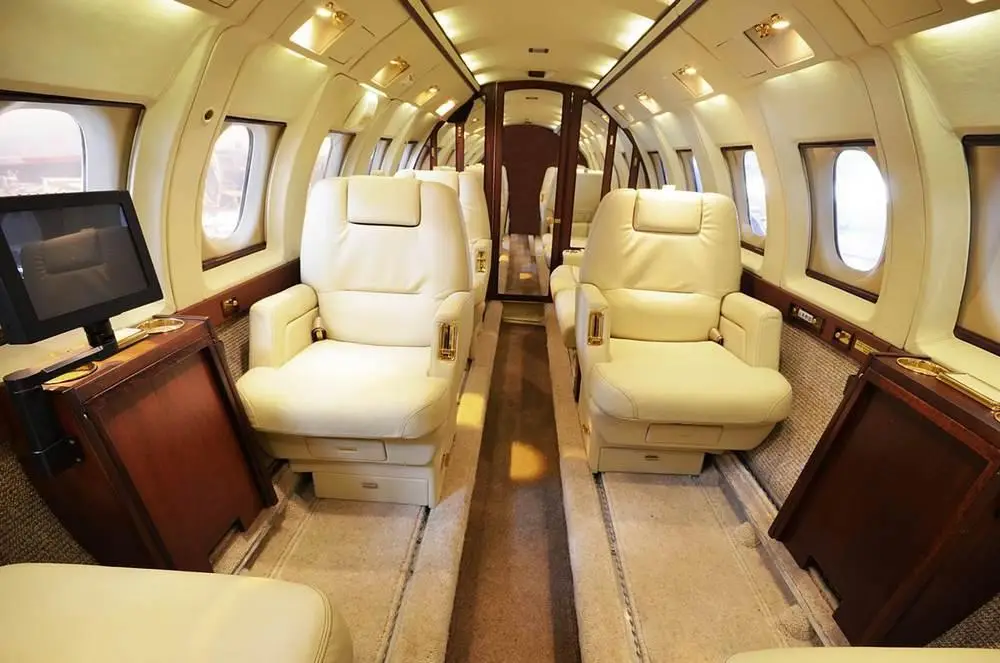 Beechcraft Hawker 800B RA-02776 operated by Air Express photo 2