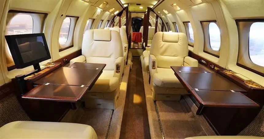 Beechcraft Hawker 800B RA-02776 operated by Air Express photo 5
