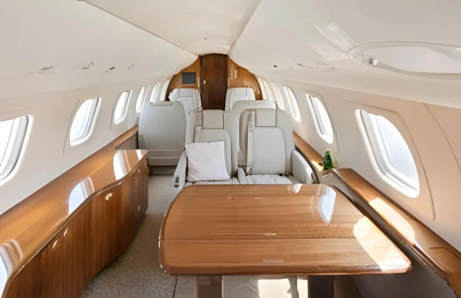 Embraer Legacy 600 RA-02858 operated by Premier Avia photo 5