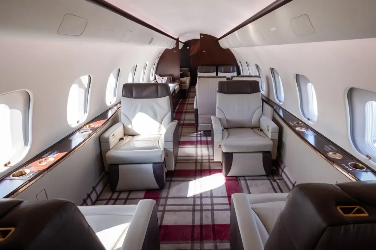 Bombardier Global 5000 RA-67131 operated by Tulpar Aero Group Ltd. photo 2