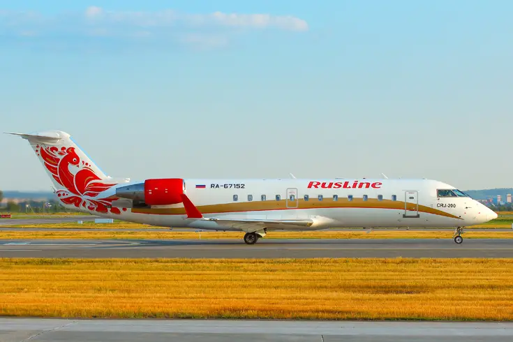 Bombardier CRJ-200 RA-67152