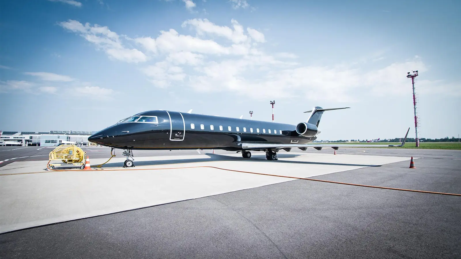 Bombardier Challenger 850 RA-67247 operated by Air Express, exterior