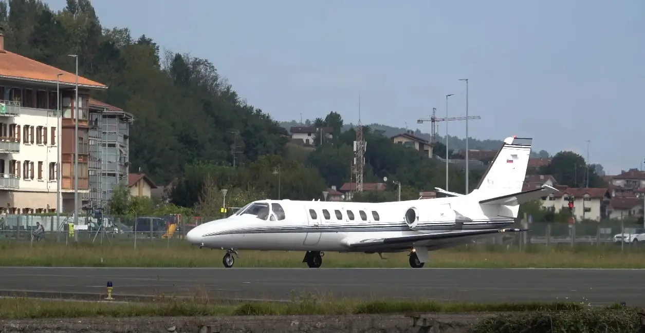 Cessna Citation II S5-BBG operated by Premuim Aviation and Handling Services (PHS) photo 4