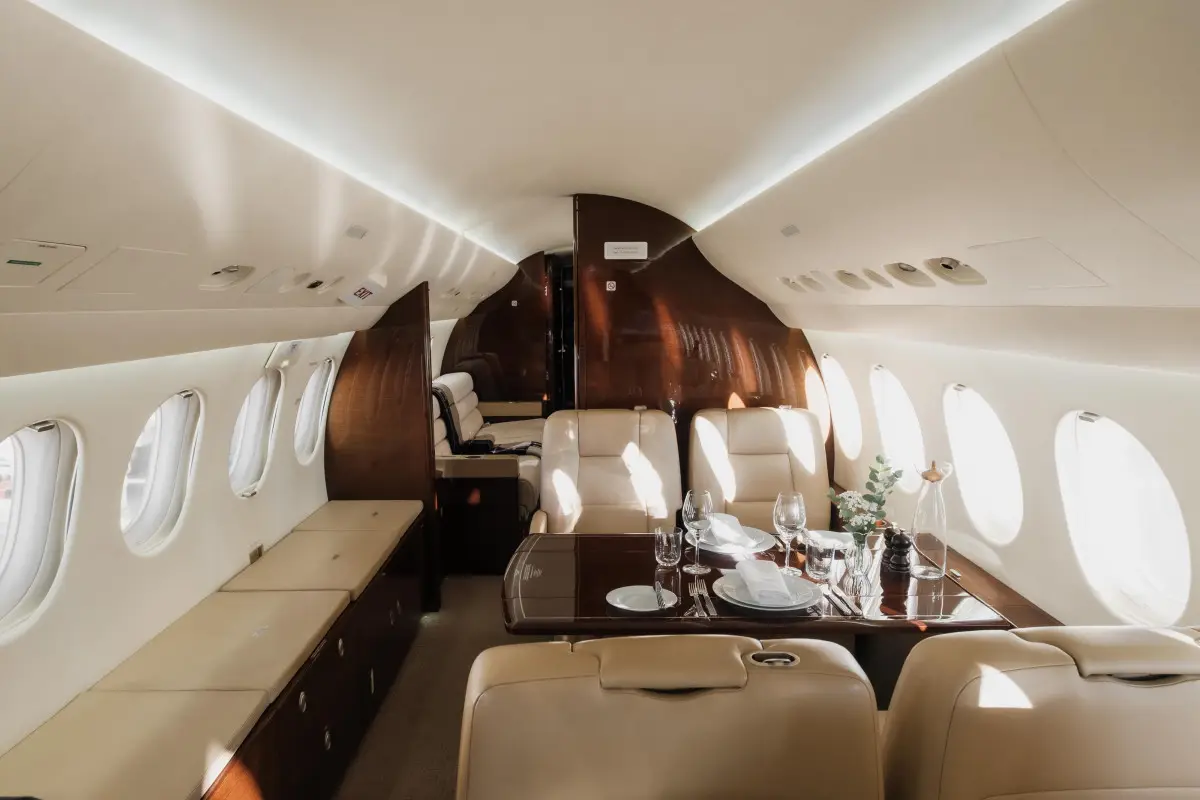Dassault Falcon 7X SE-DJJ operated by Svenskt Industriflyg photo 3