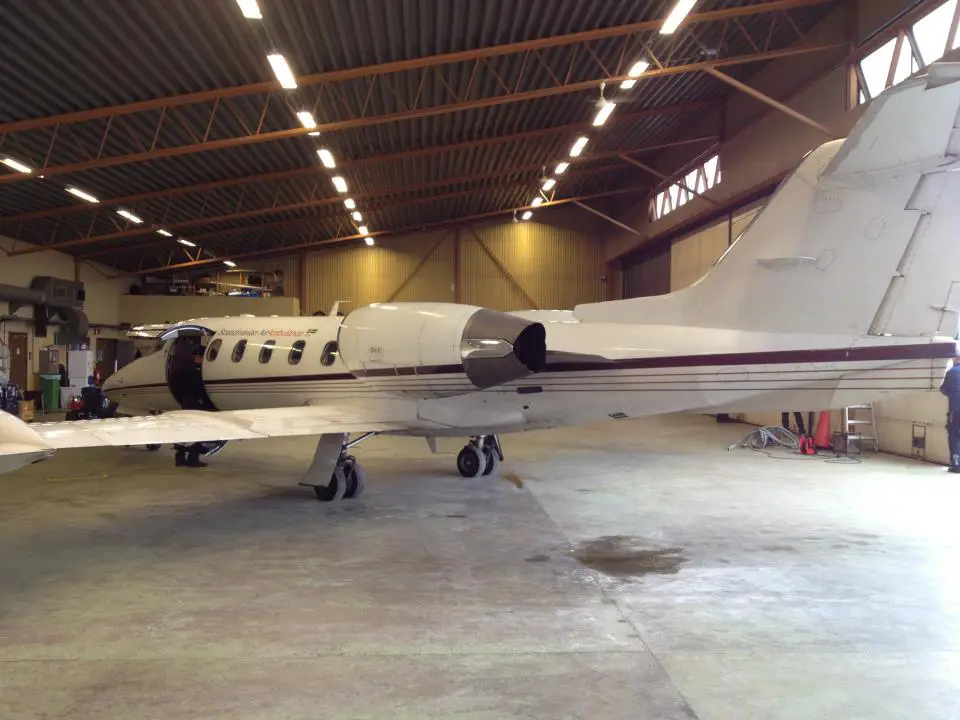 Bombardier Learjet 35 SE-DZZ operated by Avincis Aviation Critical Service photo 2