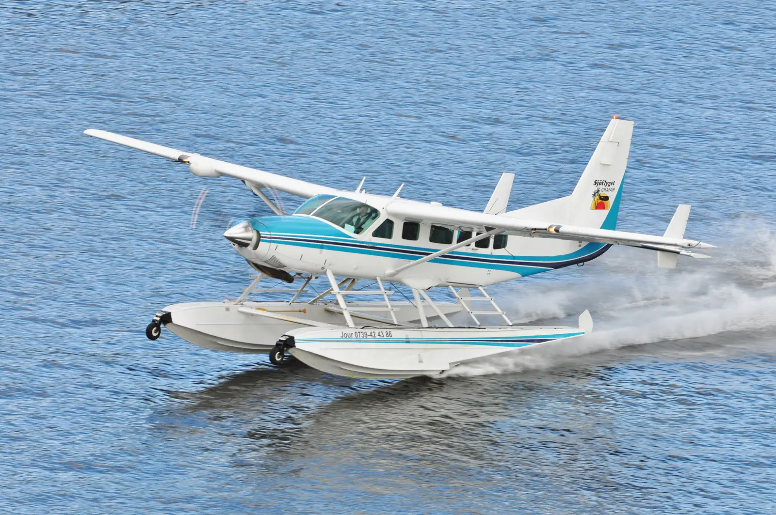 Cessna 208B Grand Caravan SE-KTH operated by Grafair Flight Management photo 2
