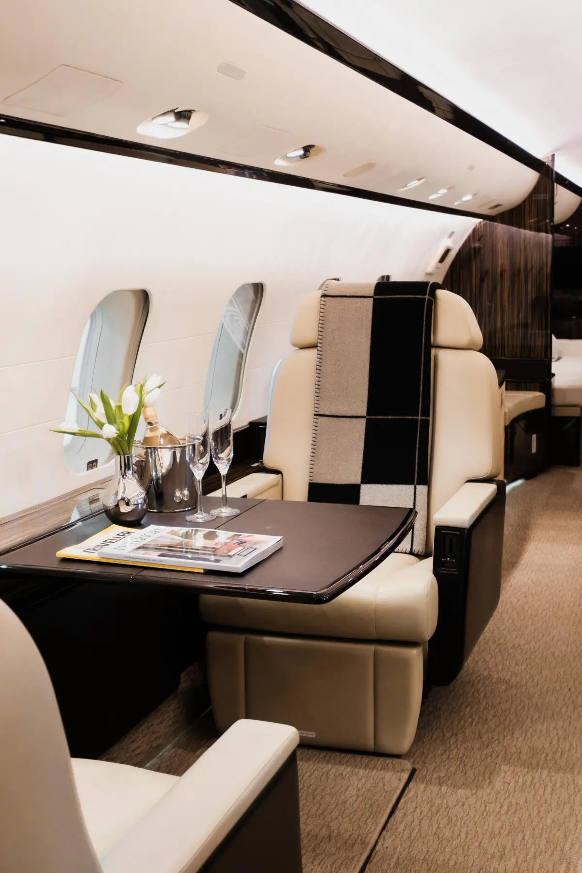 Bombardier Global 5000 SE-RAY operated by Svenskt Industriflyg photo 6