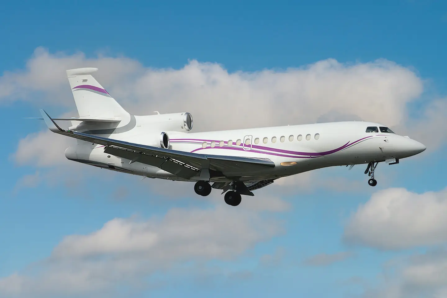 Dassault Falcon 7X SP-AGA operated by AMC Aviation photo 2