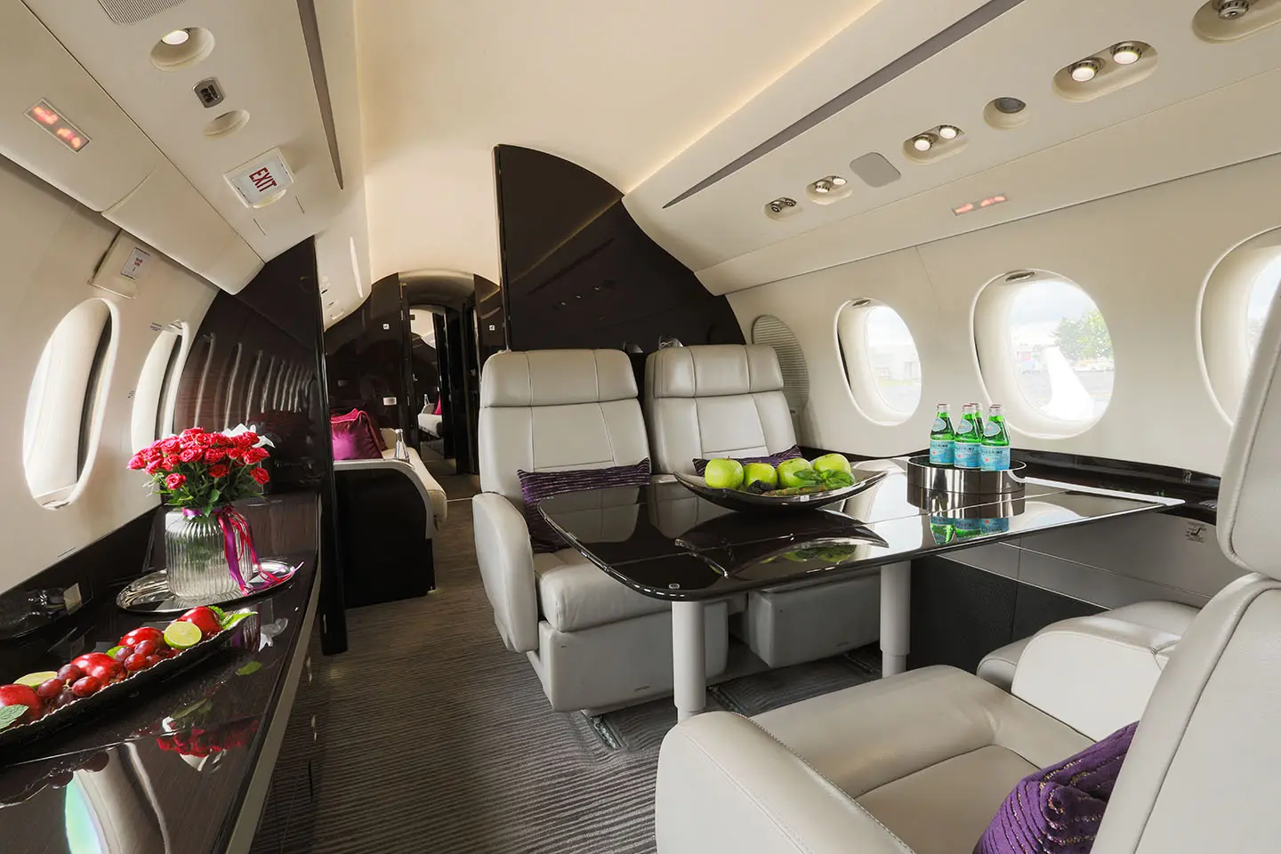 Dassault Falcon 7X SP-AGA operated by AMC Aviation photo 3