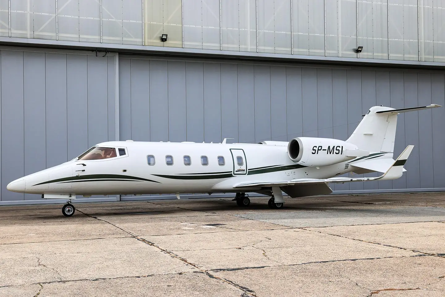 Bombardier Learjet 60XR SP-MSI operated by AMC Aviation, exterior