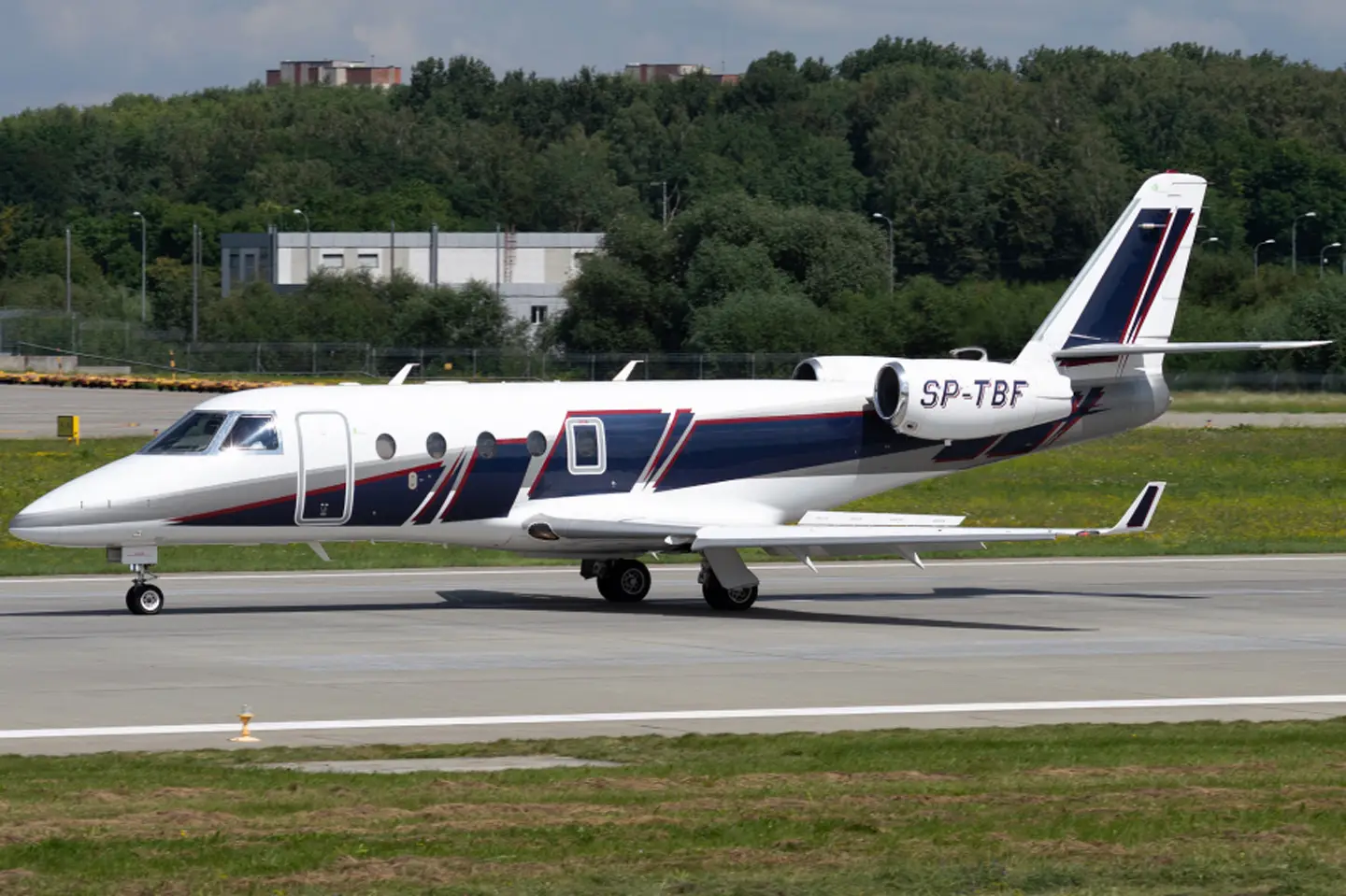 Gulfstream G150 SP-TBF operated by AMC Aviation, exterior