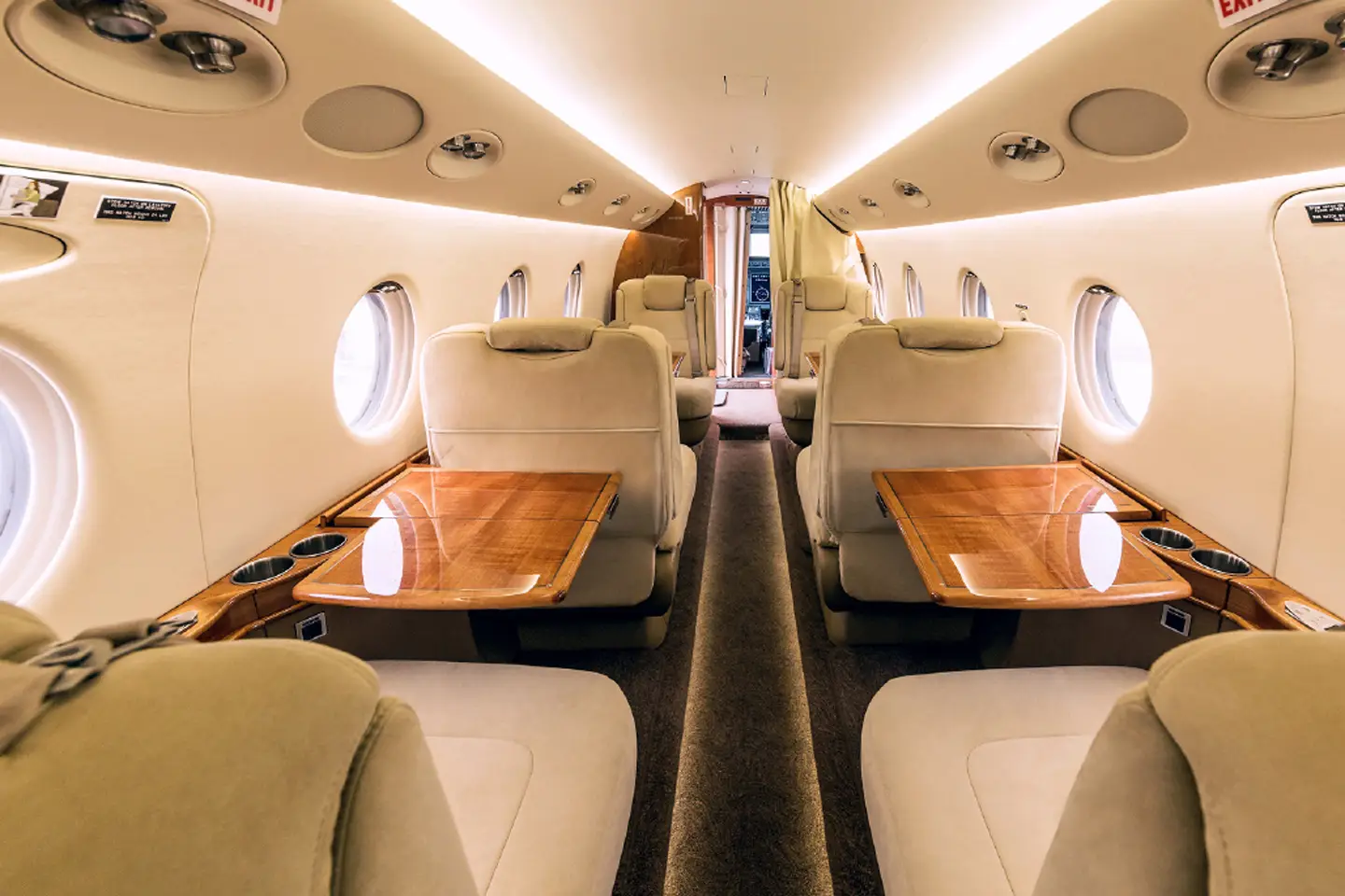 Gulfstream G150 SP-TBF operated by AMC Aviation photo 2