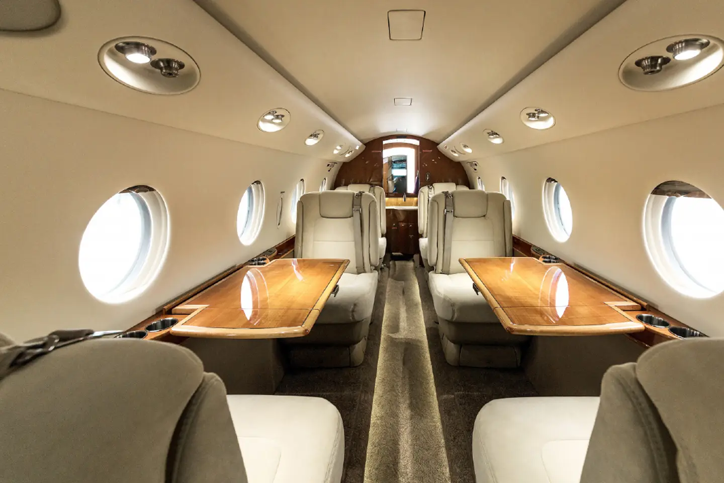 Gulfstream G150 SP-TBF operated by AMC Aviation photo 5