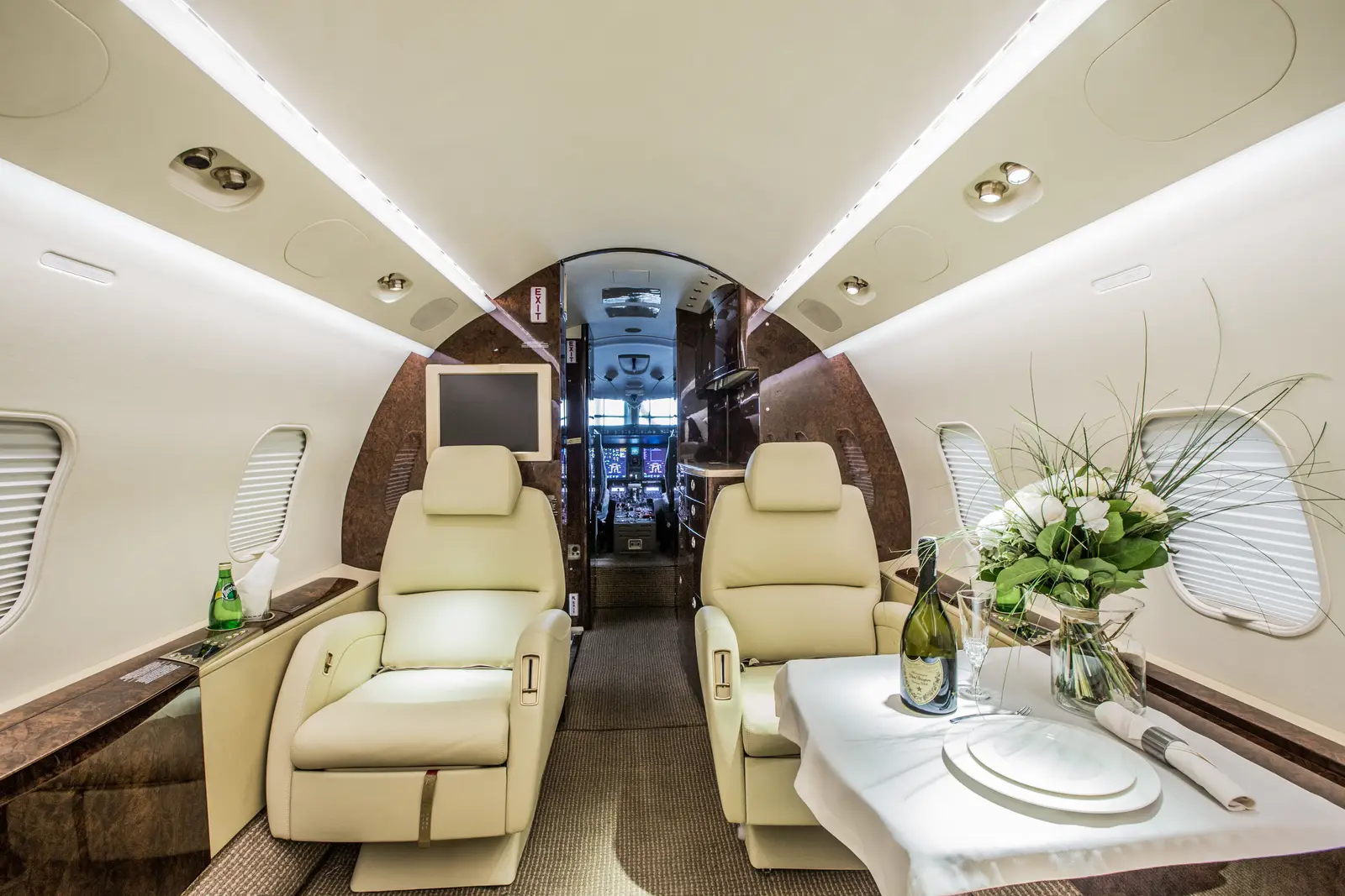 Bombardier Challenger 300 SP-ZSZ operated by Jet Story photo 2