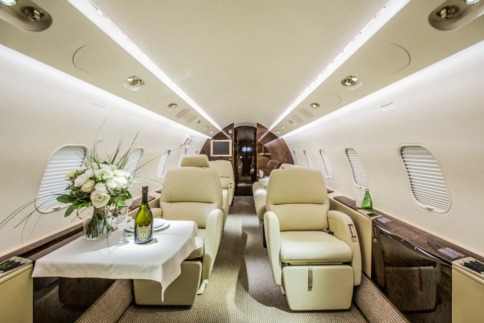 Bombardier Challenger 300 SP-ZSZ operated by Jet Story photo 5