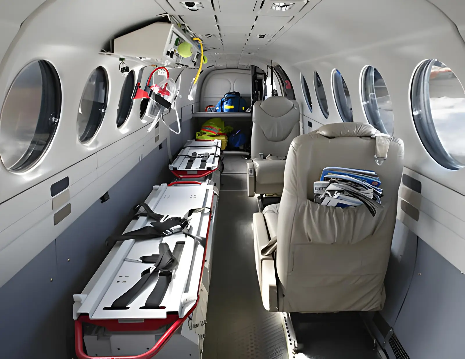 Beechcraft King Air 350 SU-MMN operated by Alkan Air photo 3