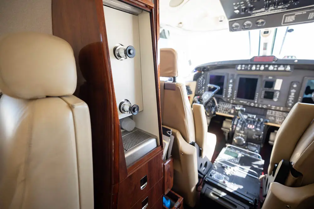 Beechcraft King Air 200 SX-INT operated by Magna Aviation photo 5