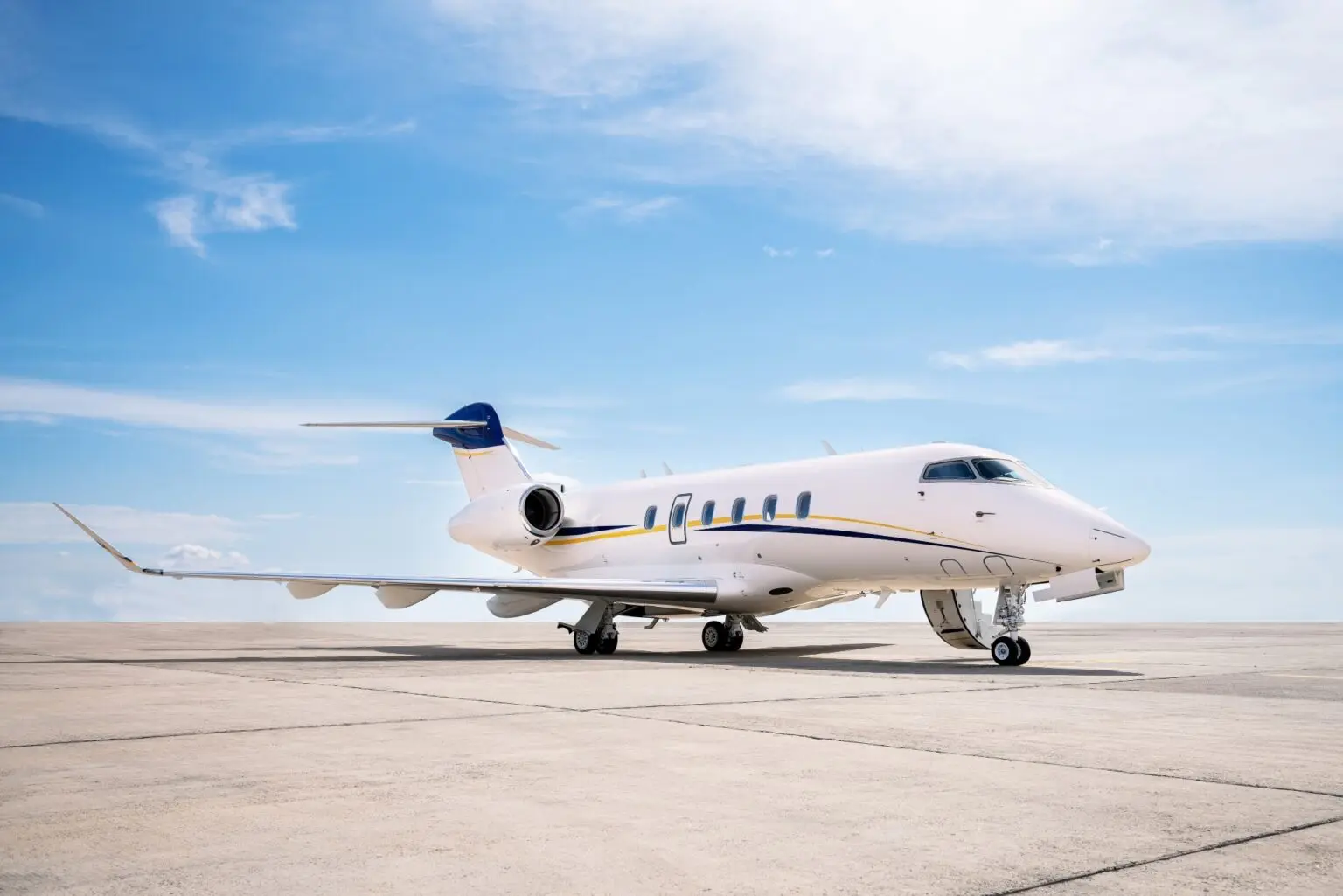 Bombardier Challenger 350 T7-DNK operated by Voluxis photo 5