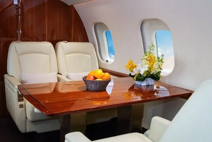 Bombardier Global Express XRS T7-ELMIR operated by DC Aviation Al-Futtaim LLC photo 5