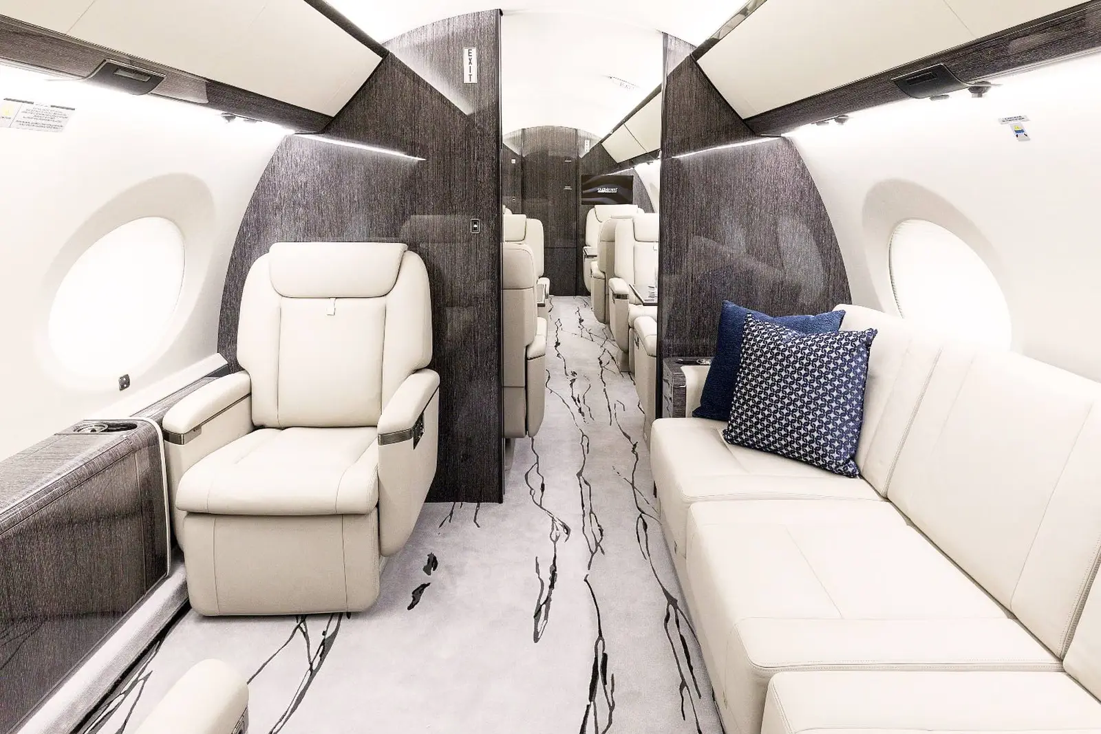 Gulfstream G650ER T7-LXX operated by TAG Aviation photo 4