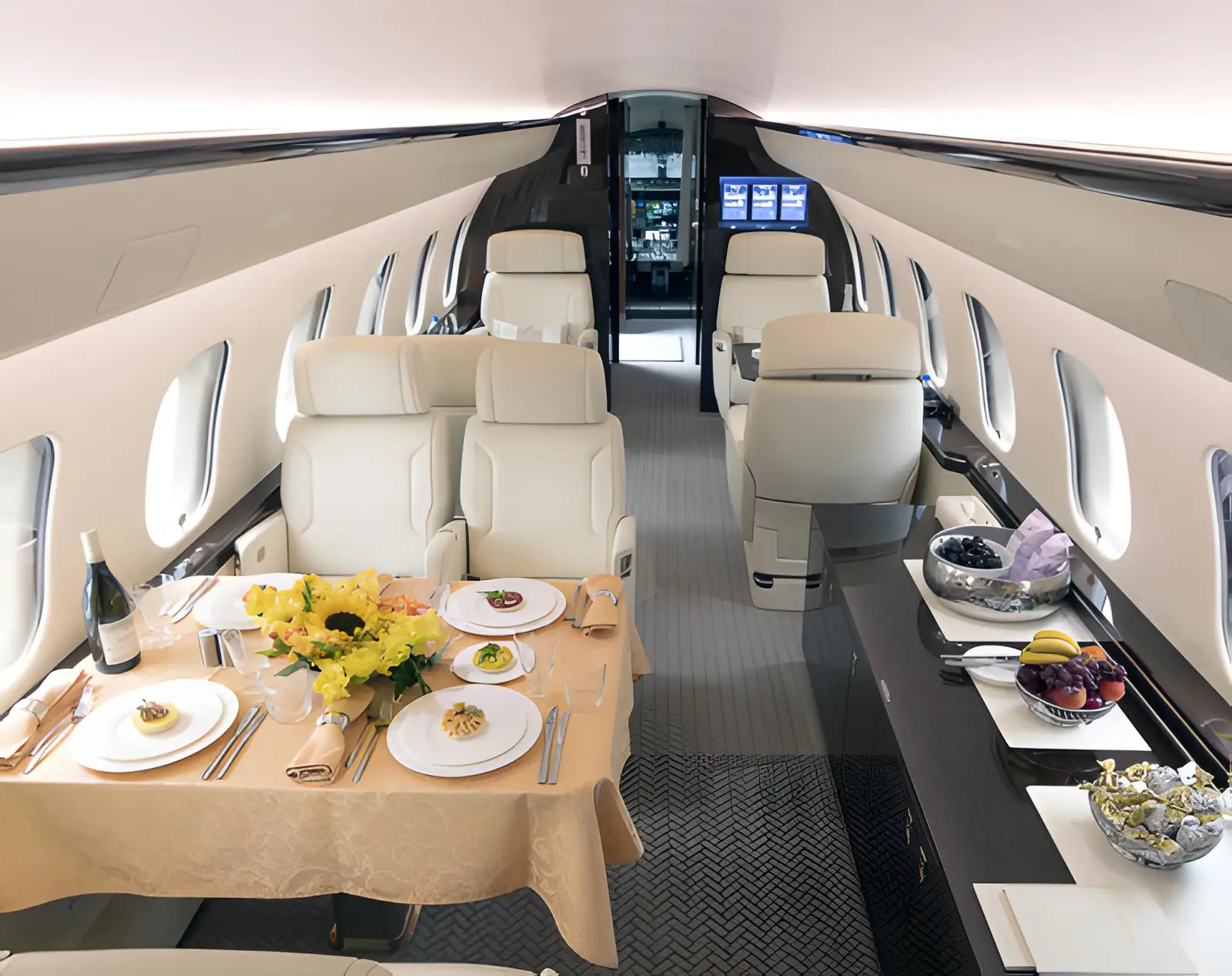 Bombardier Global 5500 T7-NMAYY operated by Avcon Jet AG photo 2