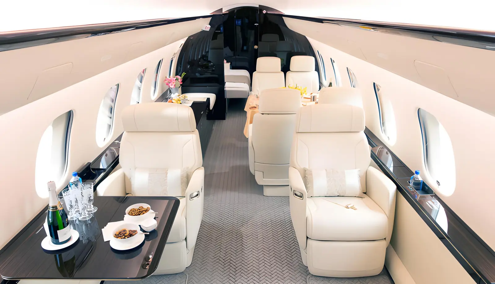 Bombardier Global 5500 T7-NMAYY operated by Avcon Jet AG photo 4