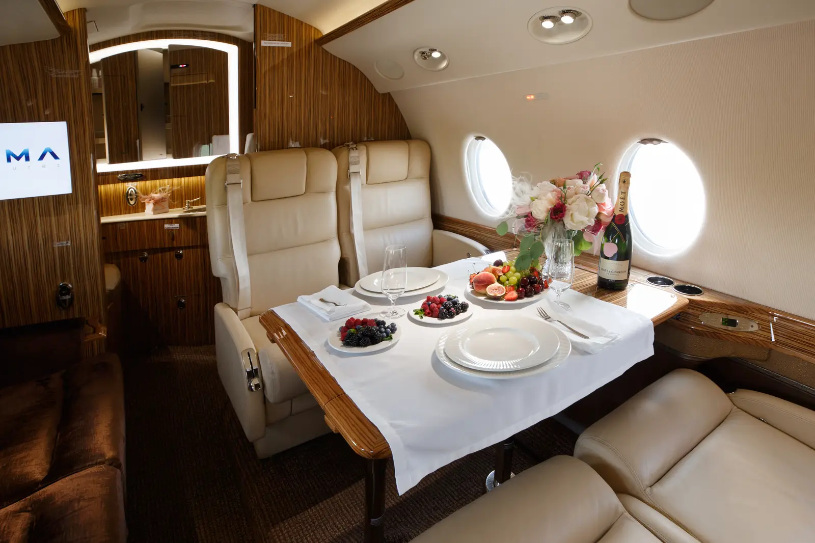 Gulfstream G200 T7-PRM operated by ICS-AERO photo 2