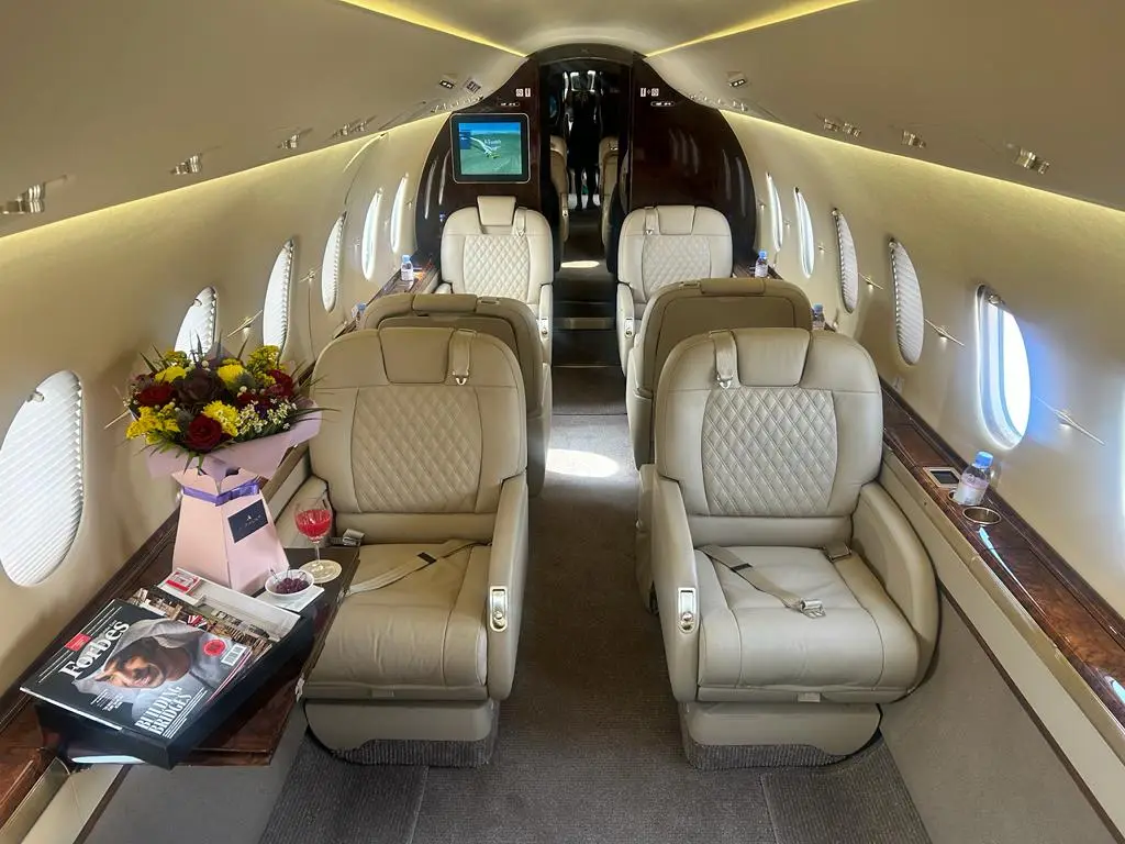 Beechcraft Hawker 4000 T7-TJ104 operated by Transworld Group photo 2