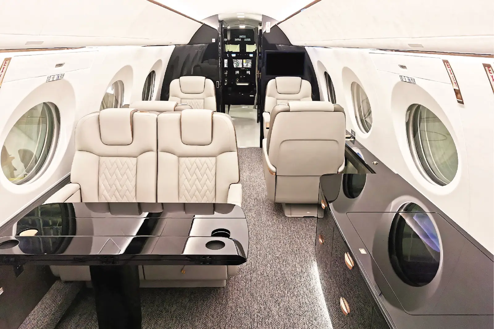 Gulfstream GVII-G600 T7-YXX operated by TAG Aviation photo 2