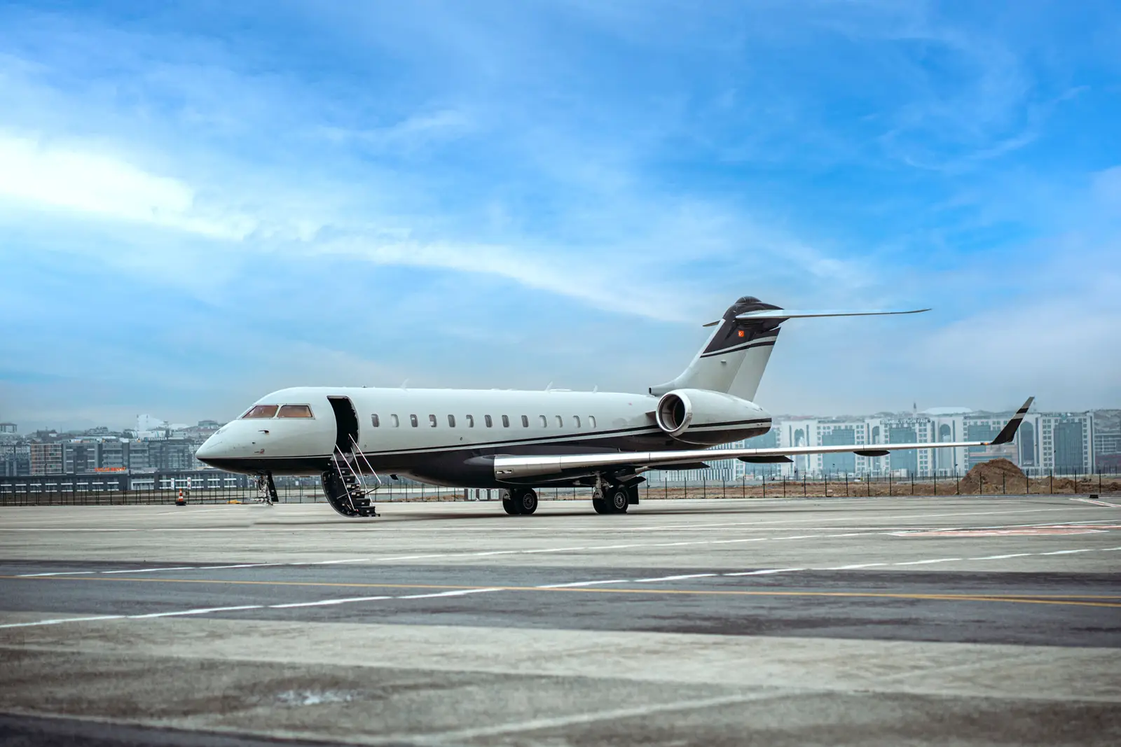 Bombardier Global Express XRS TC-ACN operated by Bonair Havacilik photo 4