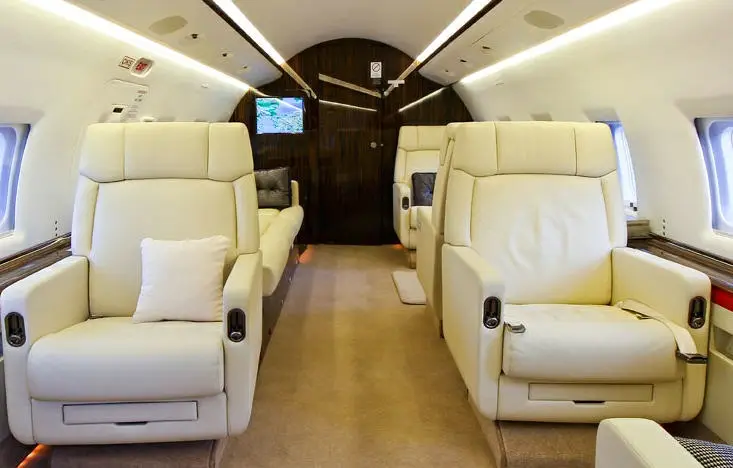 Bombardier Challenger 604 TC-ASL operated by Apron Aviation photo 2