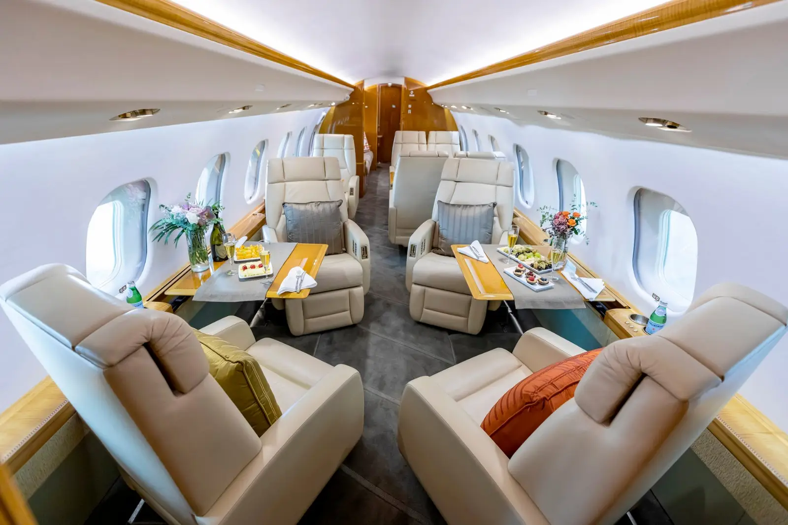 Bombardier Global Express XRS TC-DDD operated by BikiniJet photo 2