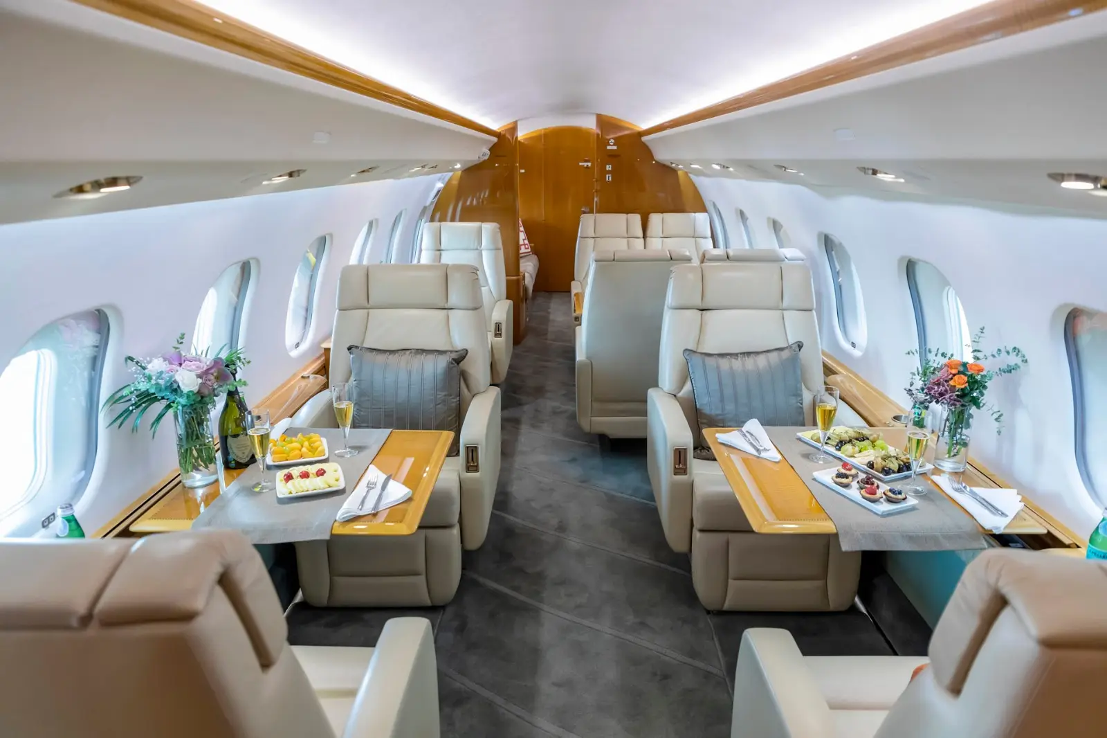 Bombardier Global Express XRS TC-DDD operated by BikiniJet photo 5