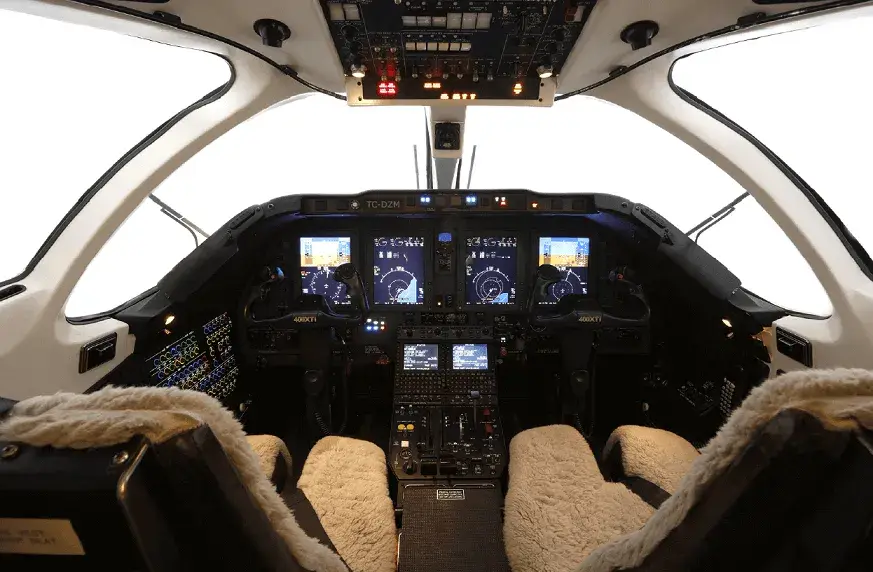 Nextant 400XT TC-DZM operated by JetPartner photo 6