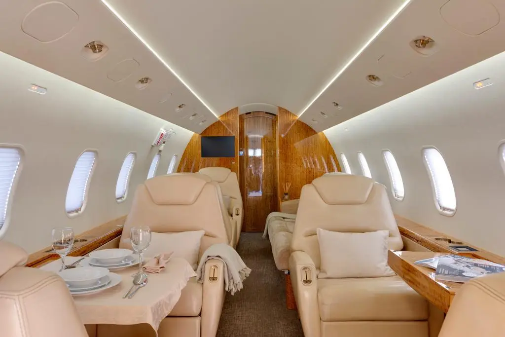 Bombardier Challenger 300 TC-EAR operated by Genel Havacilik photo 6