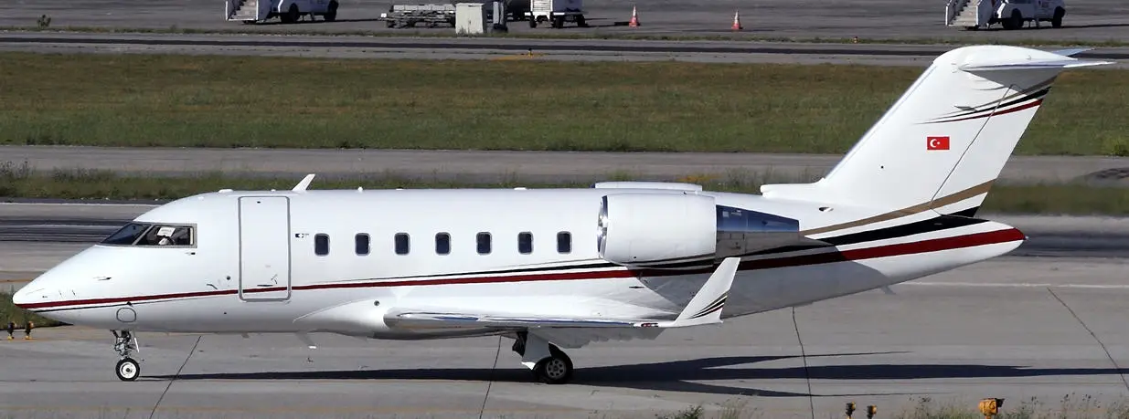 Bombardier Challenger 605 TC-FIB operated by Fiba Air photo 3