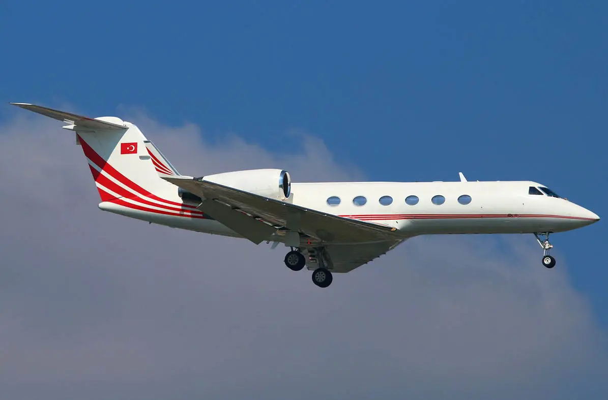 Gulfstream IV TC-GVB operated by ACM Airlines photo 4