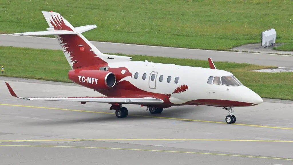 Beechcraft Hawker 850XP TC-MFY operated by AlfaJet Aviation photo 6