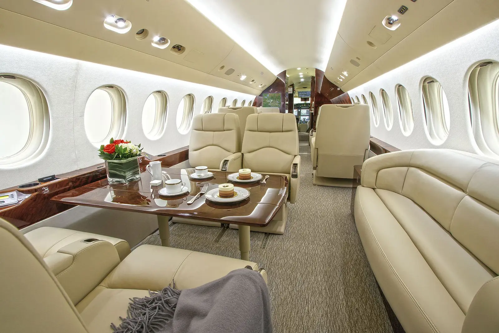 Dassault Falcon 7X TC-MHZ operated by Zafer Air photo 3