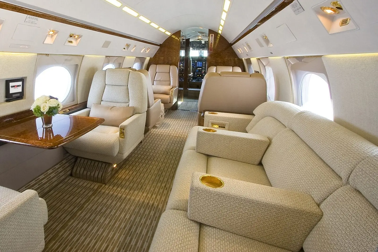 Gulfstream IV-SP TC-MZH operated by Zafer Air photo 2