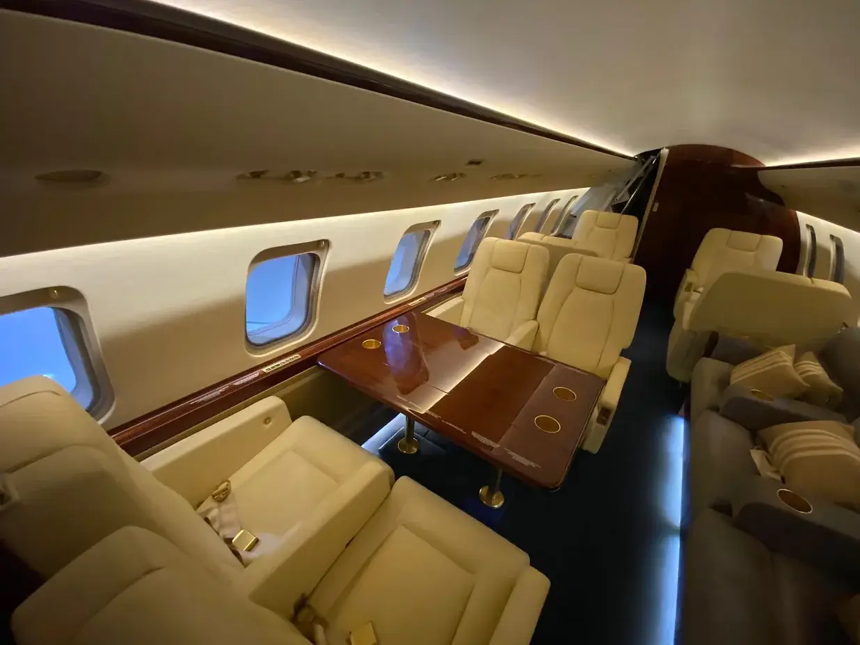 Bombardier Challenger 605 TC-RSF operated by Redstar Aviation photo 6