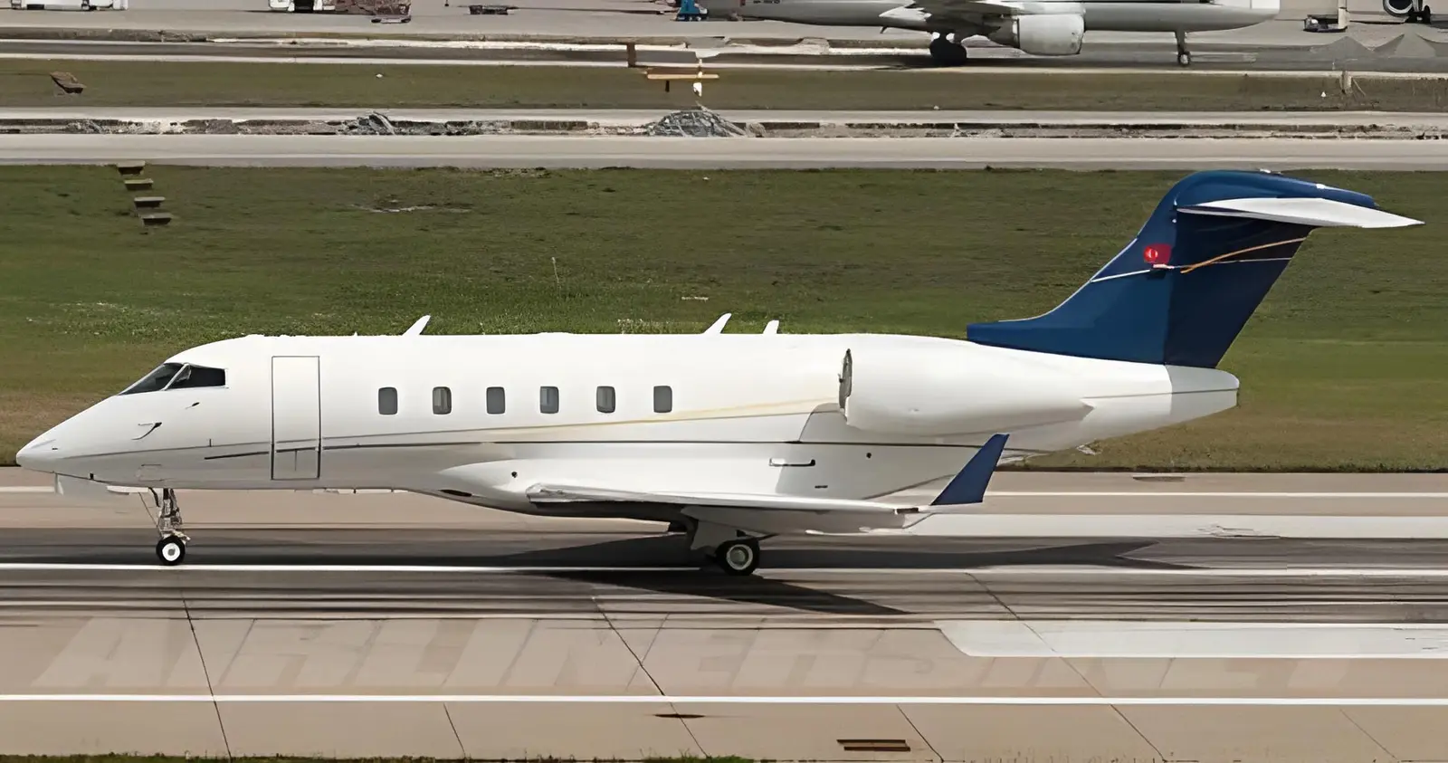 Bombardier Challenger 300 TC-SPL operated by Sozjet photo 4