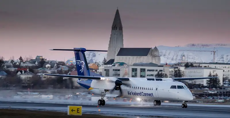 De Havilland DHC-8-Q200 TF-FXA operated by Icelandair Cargo photo 3